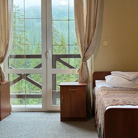 Hotel Crocus Dragobrat Esterno foto